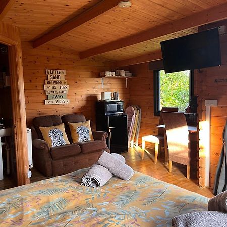 Morlais Log Cabin Lyme Regis Bagian luar foto